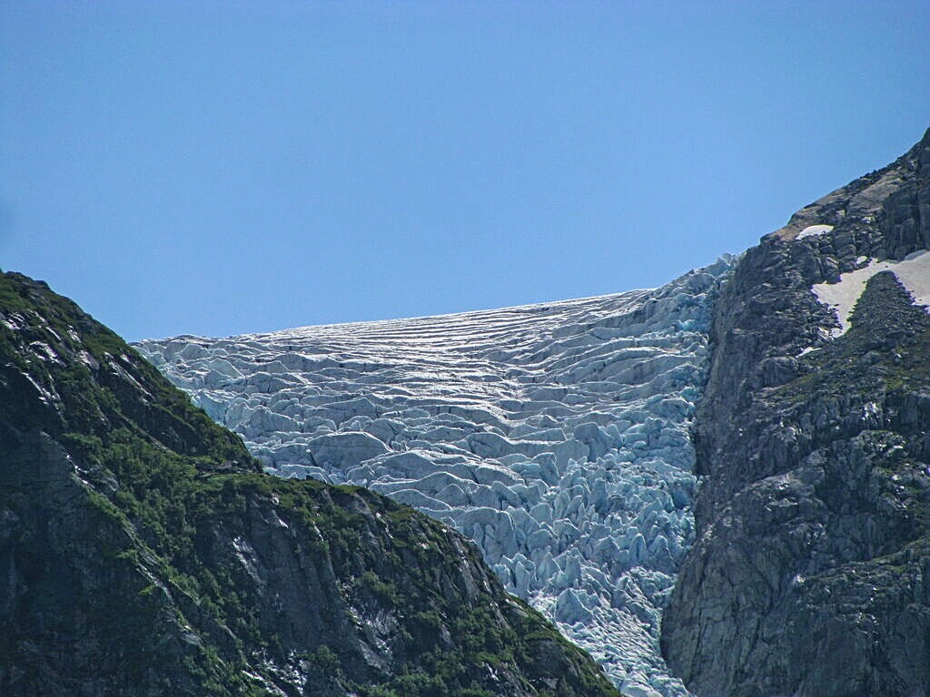 Gletscherbruch rangezoomt