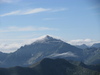 Wolkenumhüllte Bergspitze