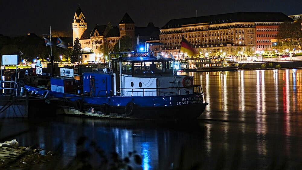 Nachtstimmung am Rhein