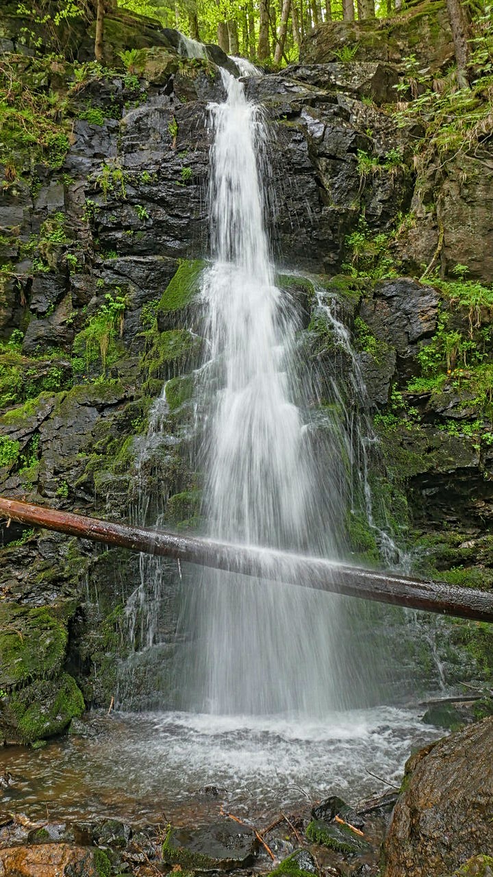 Zweiter Wasserfall am Zweribach