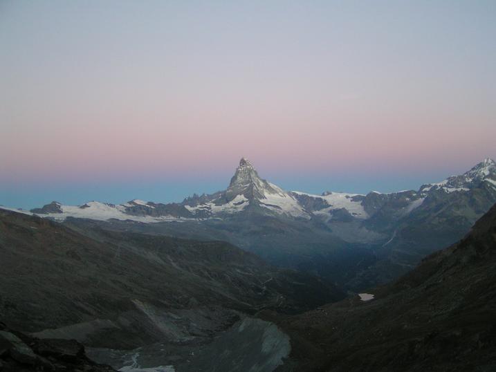 Matterhorn kurz vor Sonnenaufgang